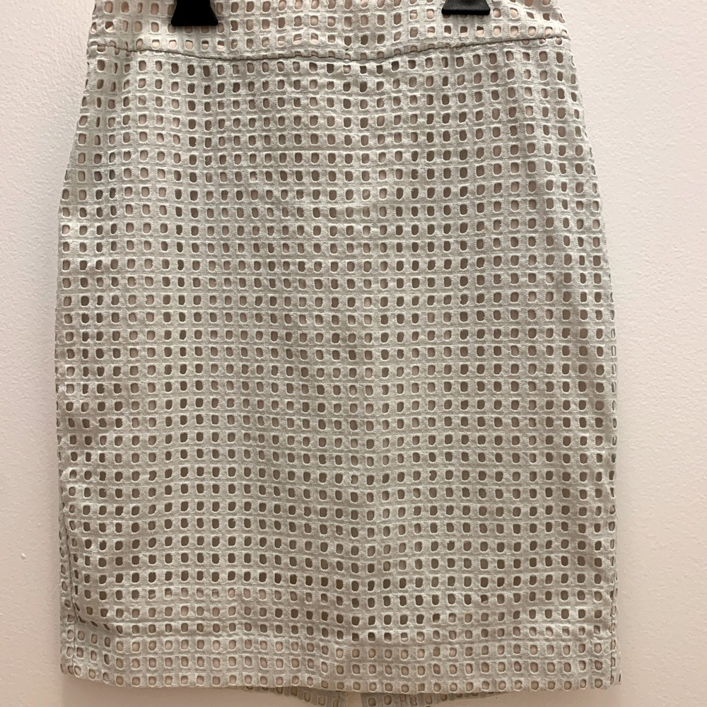 Ann Taylor: summer eyelet skirt in pale mint.  petite 4